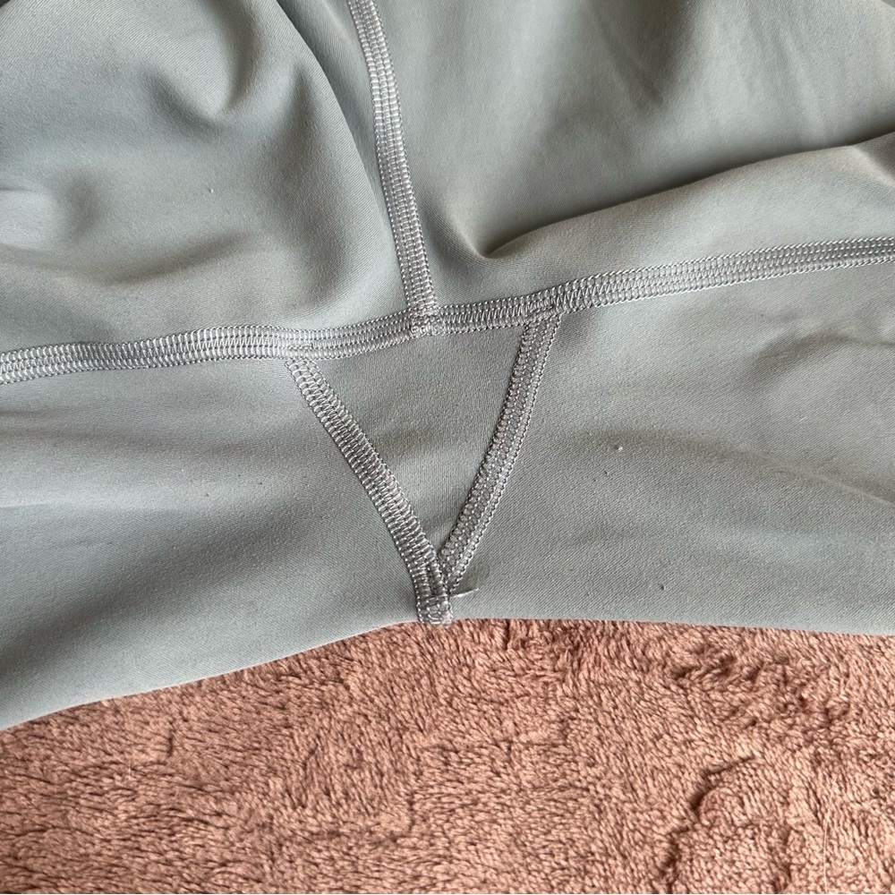 Lululemon Wunder Train High-Rise Crop 23" - Sz 6 - Picture 10 of 10